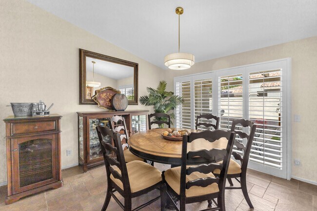 Building Photo - 170 Vía Tramonto