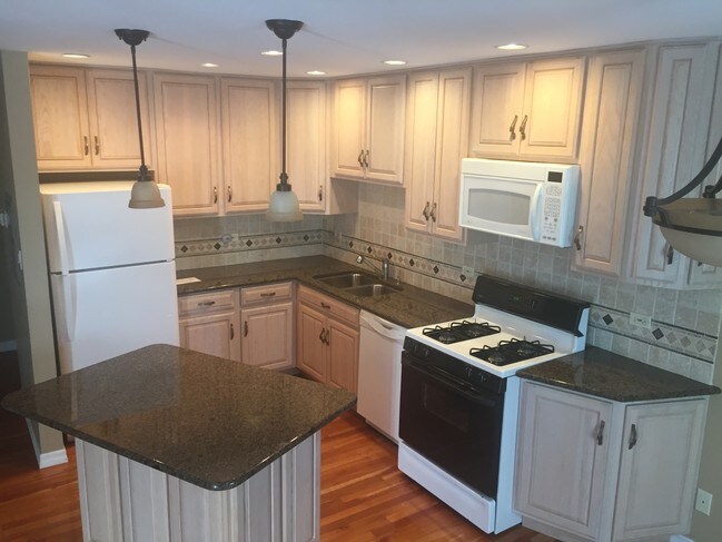 433 Burlington Ave Unit 2e Clarendon Hills Il 60514 Apartment