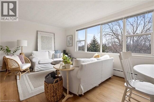 Building Photo - 2054 Courtland Dr