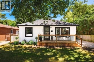 Building Photo - 1472 Lecaron Ave