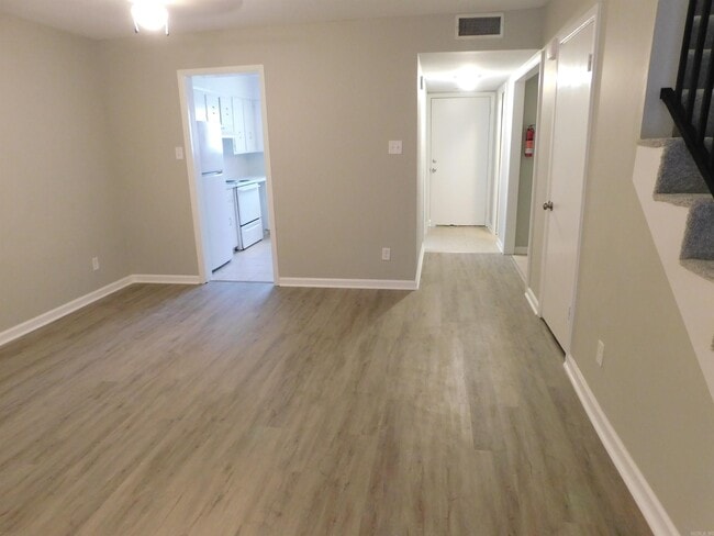 Building Photo - 2203 Fendley Dr