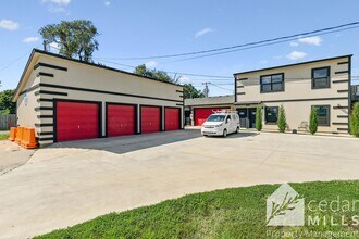 Building Photo - 109 N Main St