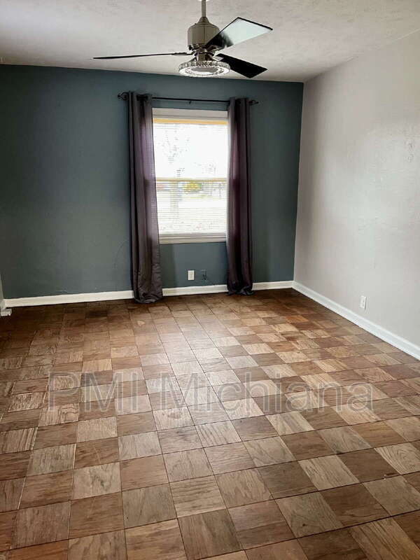 Foto del edificio - 19770 Kern Rd