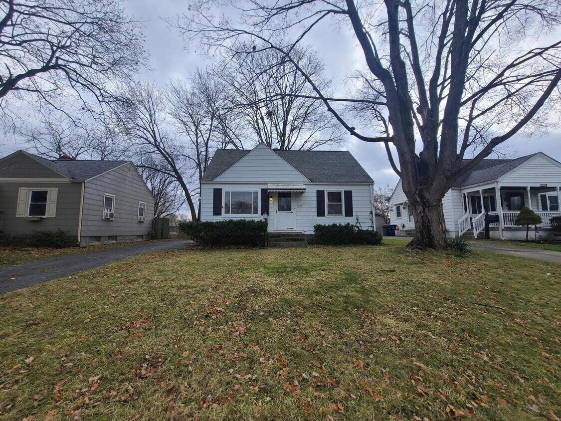 Foto principal - 1225 Lenore Ave