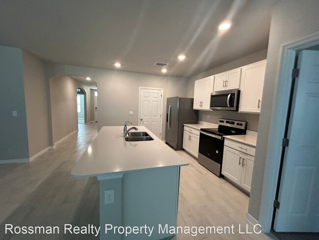 Foto del edificio - 3 br, 2 bath House - 2149 NW 23 Ave