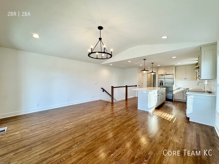 Foto principal - 7708 Main St