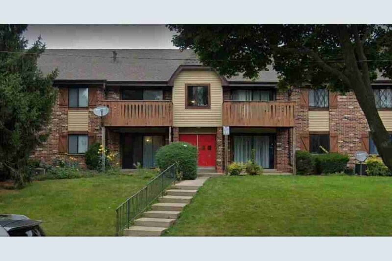 6050 W Calumet Rd Unit UPPER, Milwaukee, WI 53223 Condo for Rent in