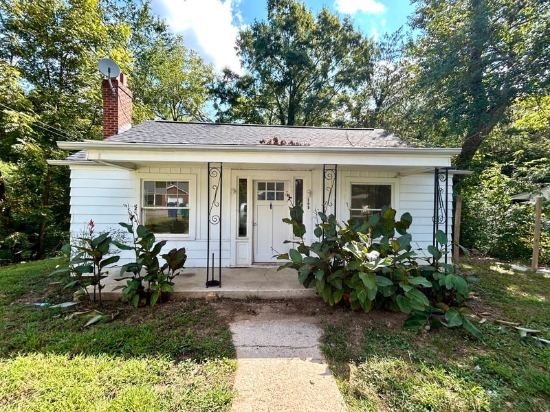 Primary Photo - 309 Coggins Ave