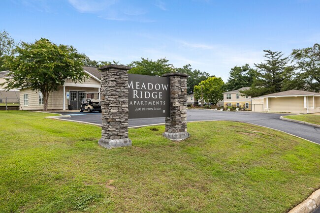 Meadow Ridge - Señalización - Meadow Ridge Apartments