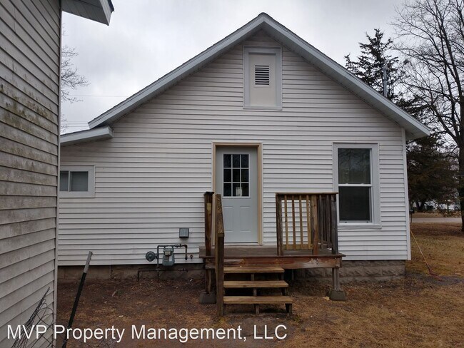 Building Photo - 2 br, 1 bath House - 913 Depot St.