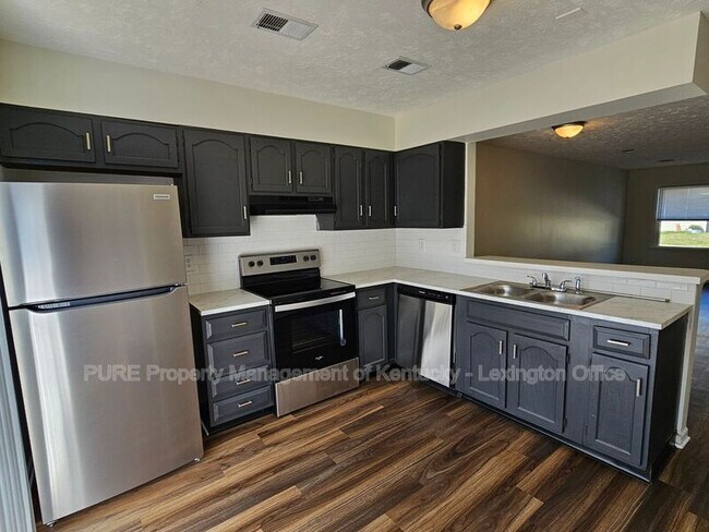 Foto del edificio - 2857 Snow Rd