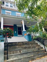 Building Photo - 2807 Ontario Rd NW