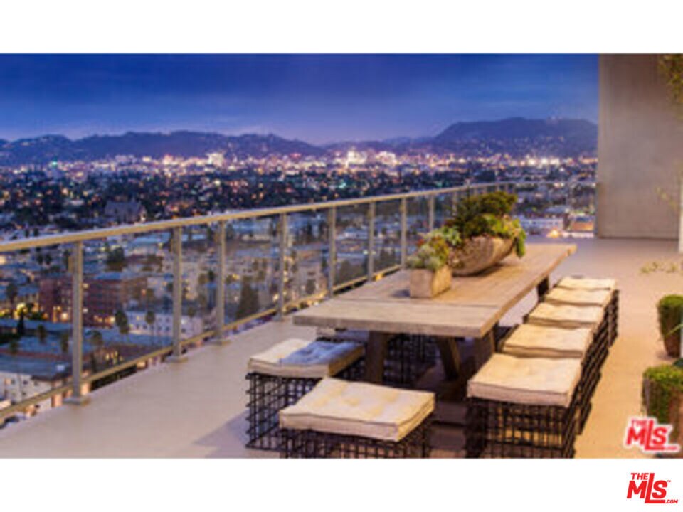 Primary Photo - 3785 Wilshire Blvd