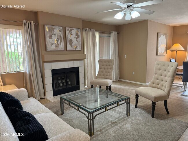 Foto del edificio - 9745 N 95th St
