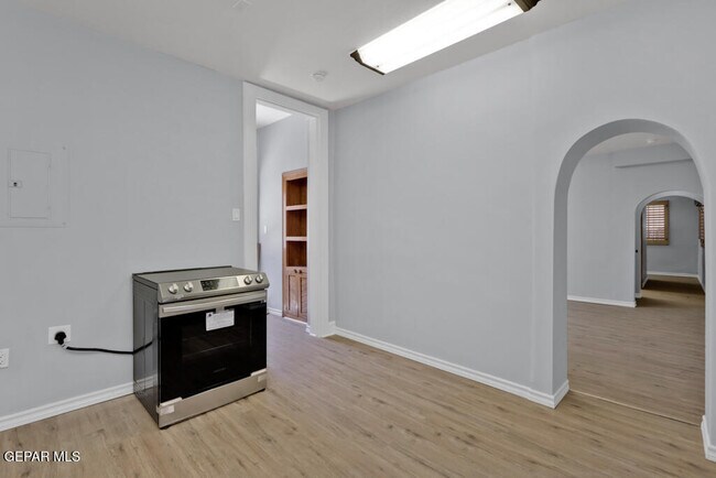 Foto del edificio - 404 W Overland Ave