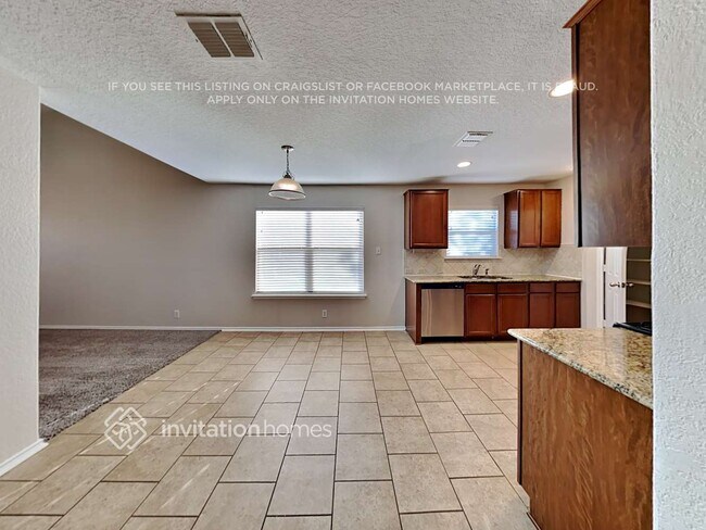 Foto del edificio - 114 Finch Knoll