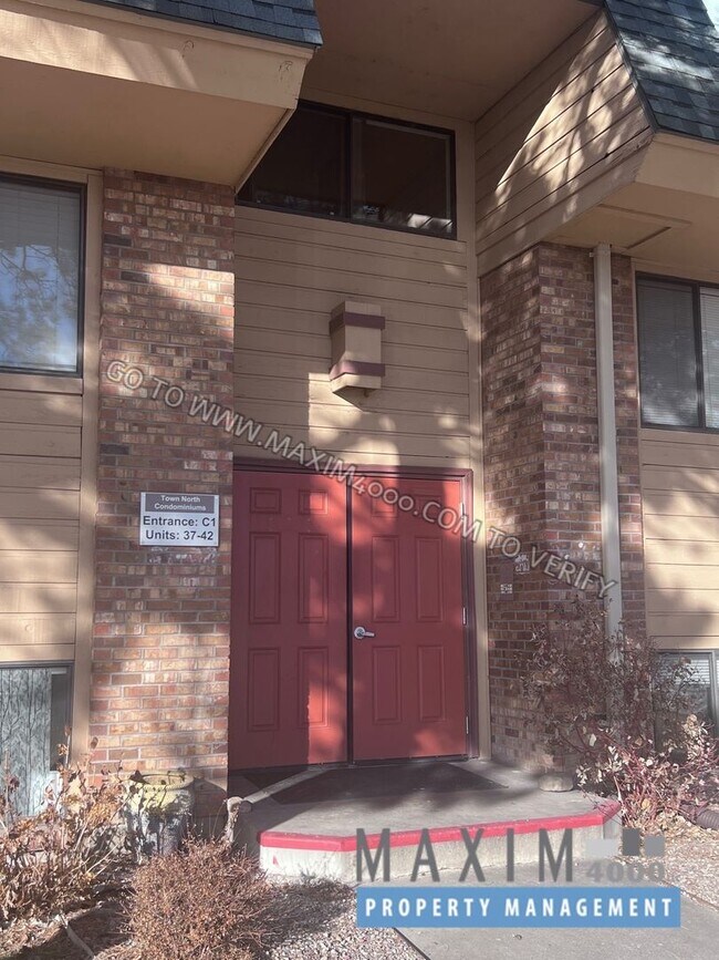 Photo - 1140 Walnut Ave Apartment