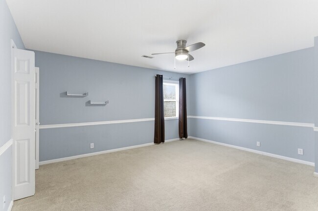 Foto del edificio - 10012 Double Tree Rd