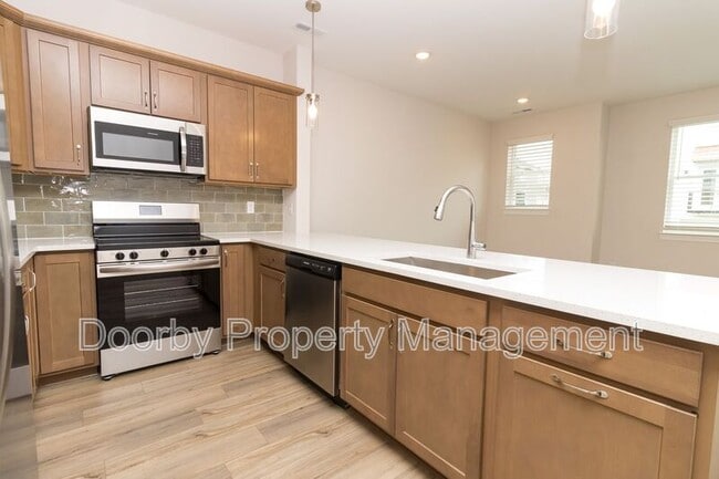 Building Photo - 760 Bespoke Wy