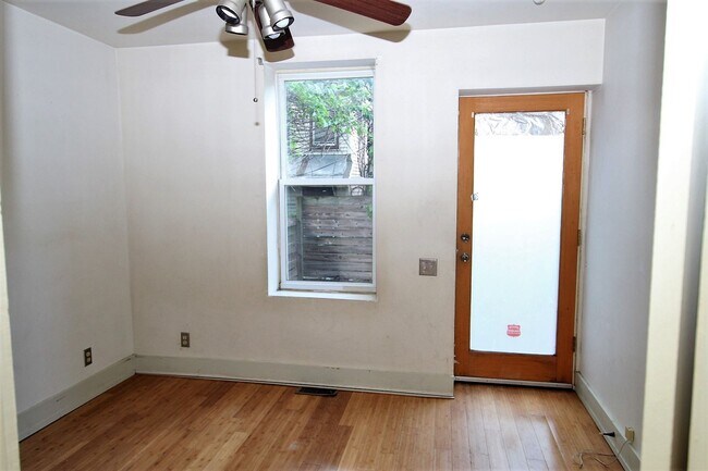 Foto del edificio - Bright and spacious one bedroom unit with ...