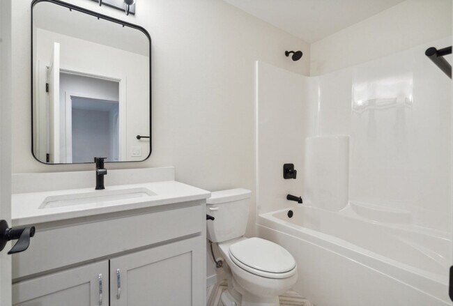 Building Photo - 4749 Preston Ln