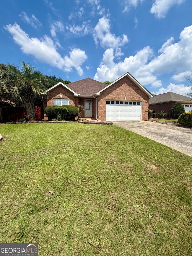 Building Photo - 213 Carrington Ln
