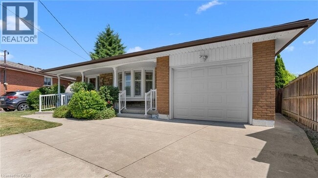 Building Photo - 84 Tyrone Dr