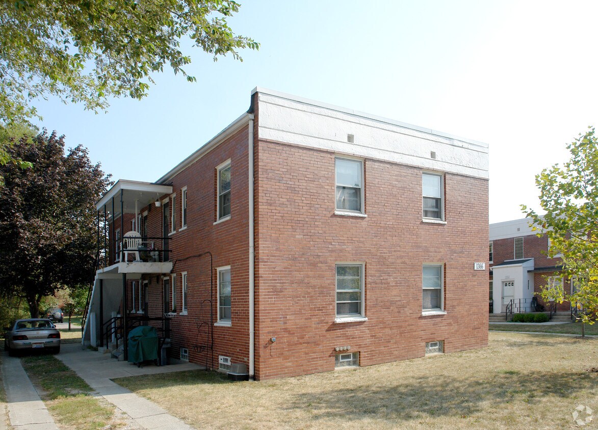 Building Photo - 1366 Thornwood Pl