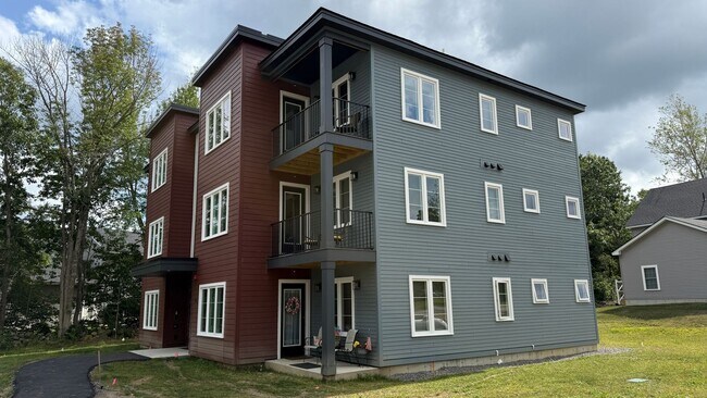 Foto del edificio - The Preserve-Only First Month’s Rent and S...