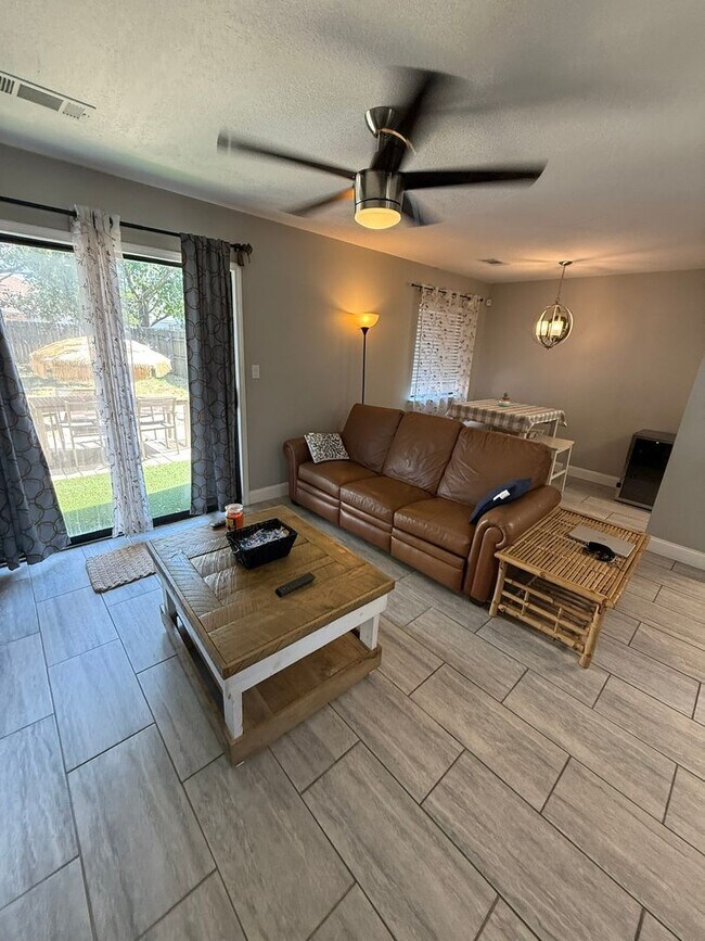 Foto del edificio - Destin townhome...AVAILABLE NOW!!!