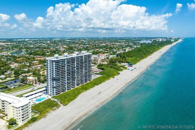 Building Photo - 250 S Ocean Blvd