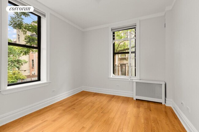 Foto del edificio - 11 1/2 W 84th St