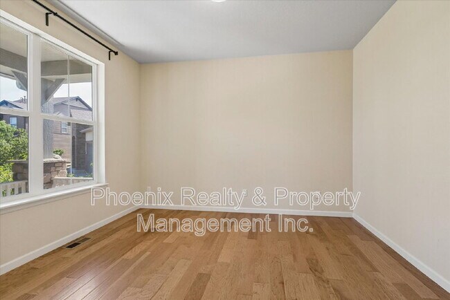 Foto del edificio - 963 Laramie Ln