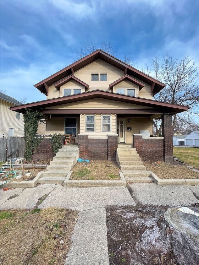 Foto principal - 616-618 W Pike Street