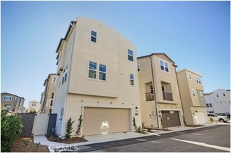 Building Photo - 1220 Windmill Rd