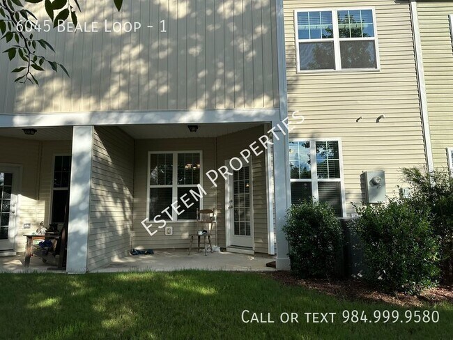 Building Photo - 6045 Beale Loop