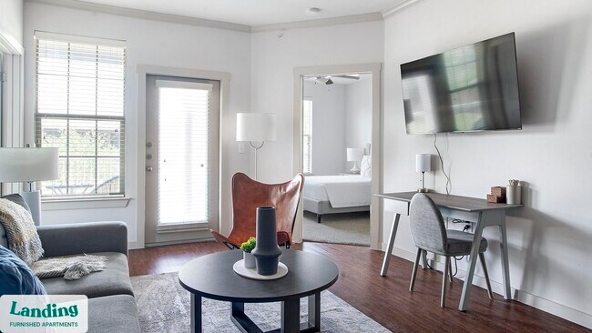 Foto del edificio - 10800 Lakeline Blvd