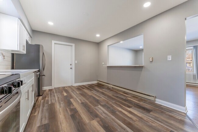 Foto del edificio - 390 Oak Ave