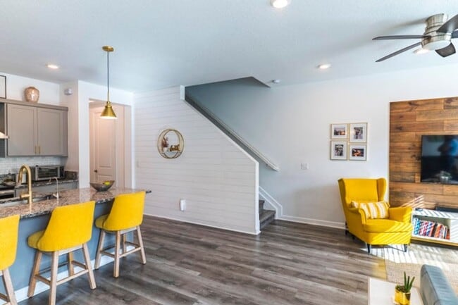 Photo - 2025 Sugar Maple Dr House