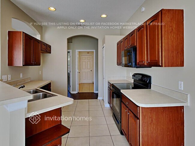 Foto del edificio - 2008 Sweetfern Pl