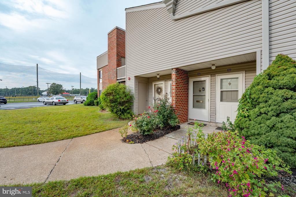 Foto principal - 254 Vail Ct