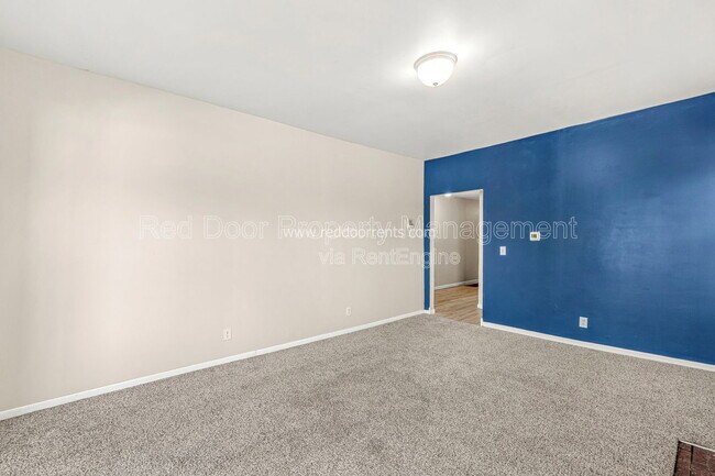 Building Photo - 55 W Fall Creek Pkwy S Dr