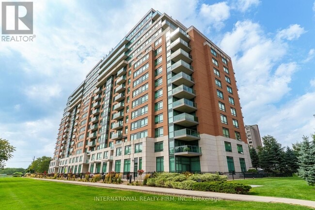 Building Photo - 1403-1403 Royal York Rd