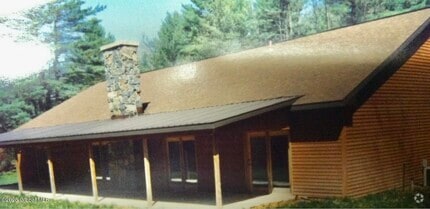 Building Photo - 123 Homestead Rd