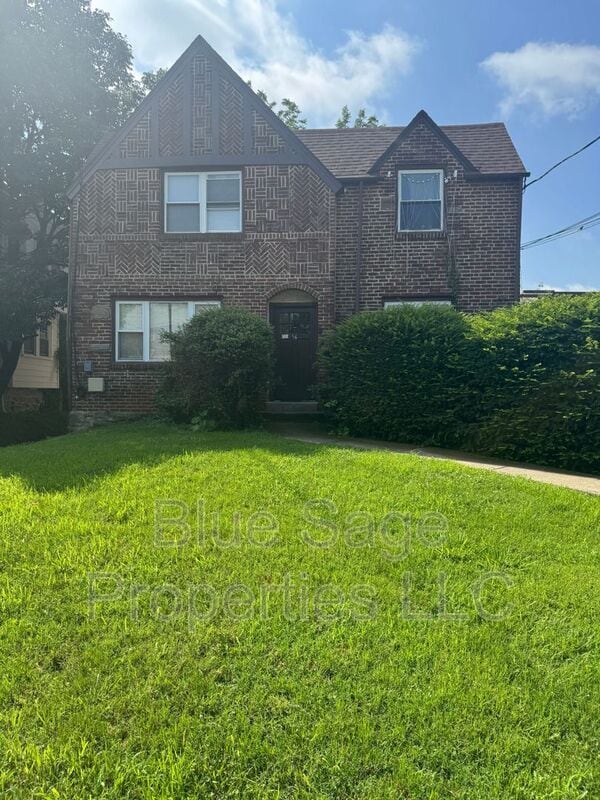 Building Photo - 56 W Albemarle Ave