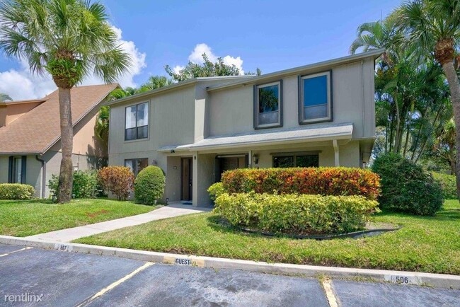 Building Photo - 4 br, 3 bath House - 508 Sandtree Dr