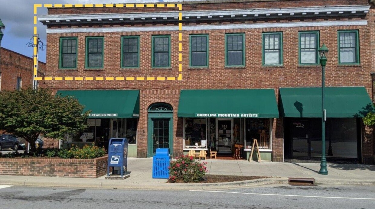 Primary Photo - MainStN446