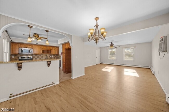 Foto del edificio - 136 Clifton Blvd