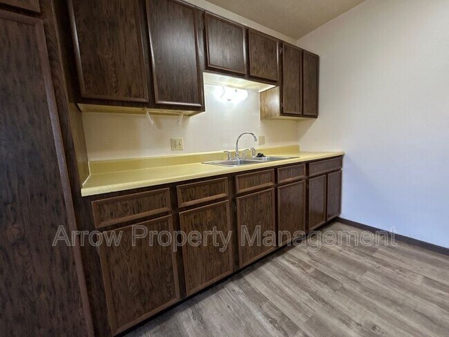 Foto del edificio - 1004 18th St