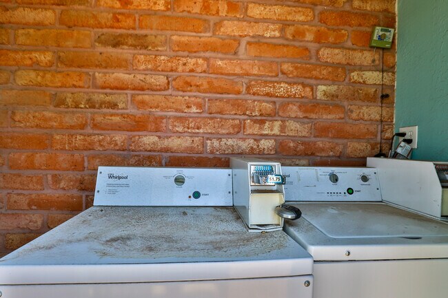 Foto del edificio - 902 S Dorsey Ln